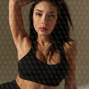 Фото Адриана