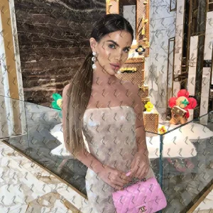 Фото Авиана