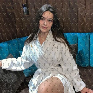 Фото Индира