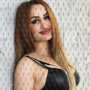 Фото Моника