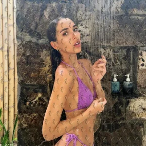 Фото Николь