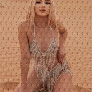 Фото Николь