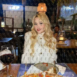 Фото Рейчел