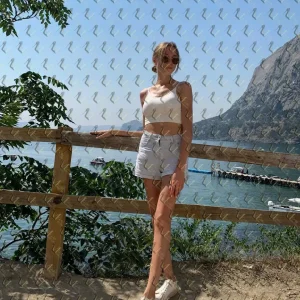 Фото Вивьен